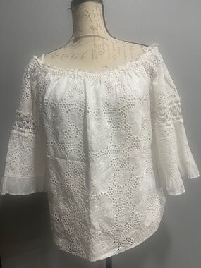 Lilly Pulitzer White Off-Shoulder Eyelet Lace Women's Top